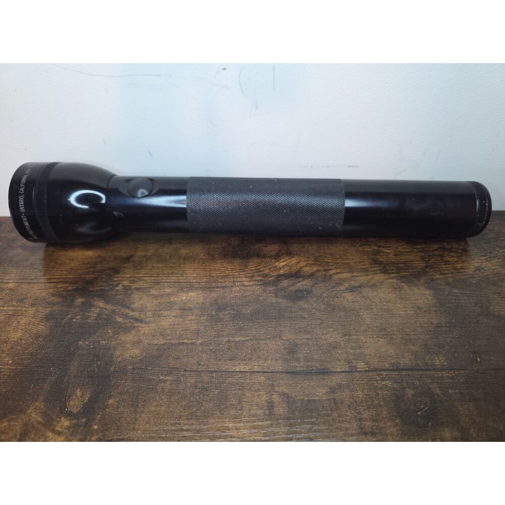 Vintage Mag-Lite 3 D Cell Flashlight 12in Black Made USA Heavy Duty Maglite